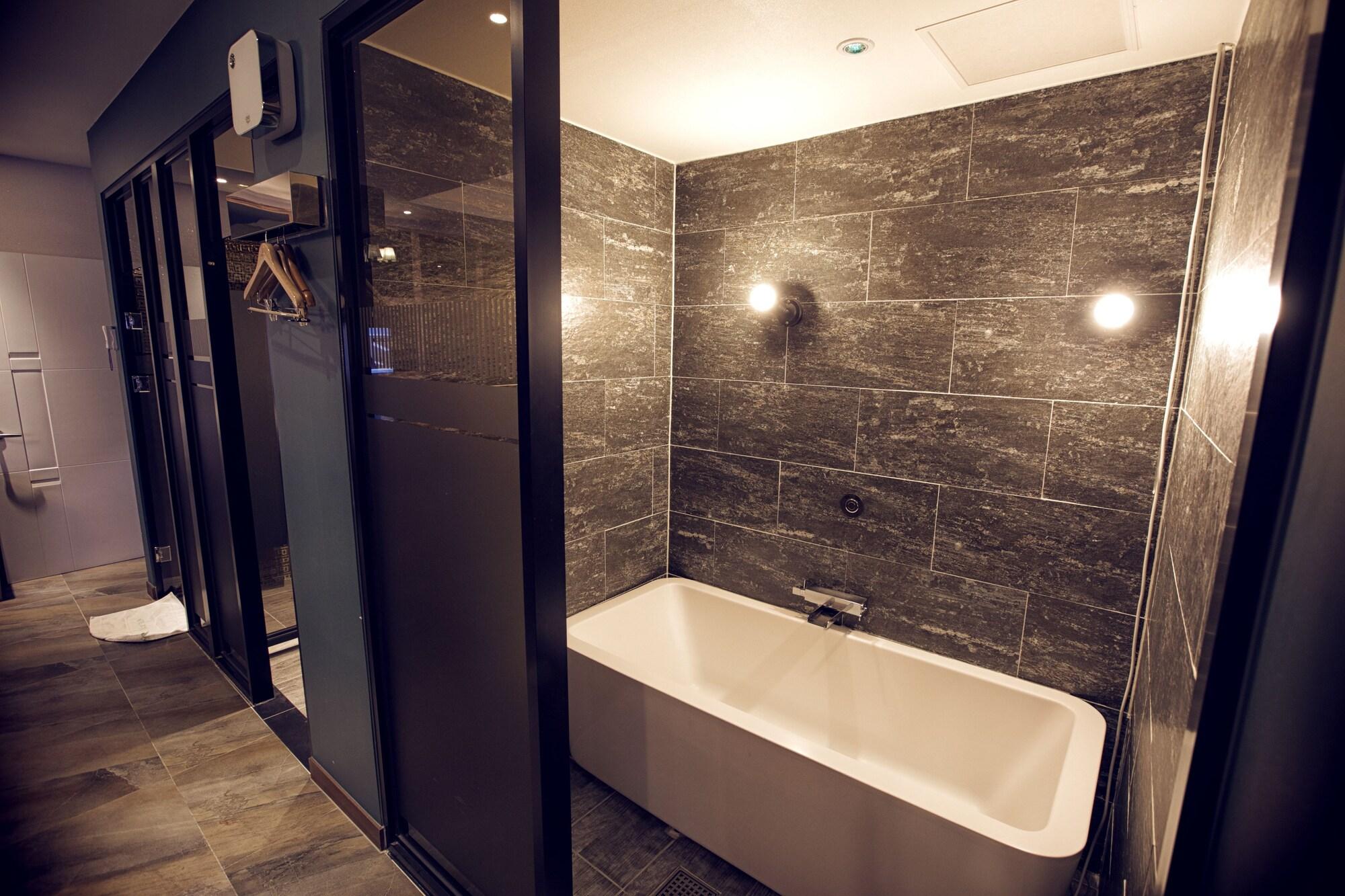 109 Hotel 3*