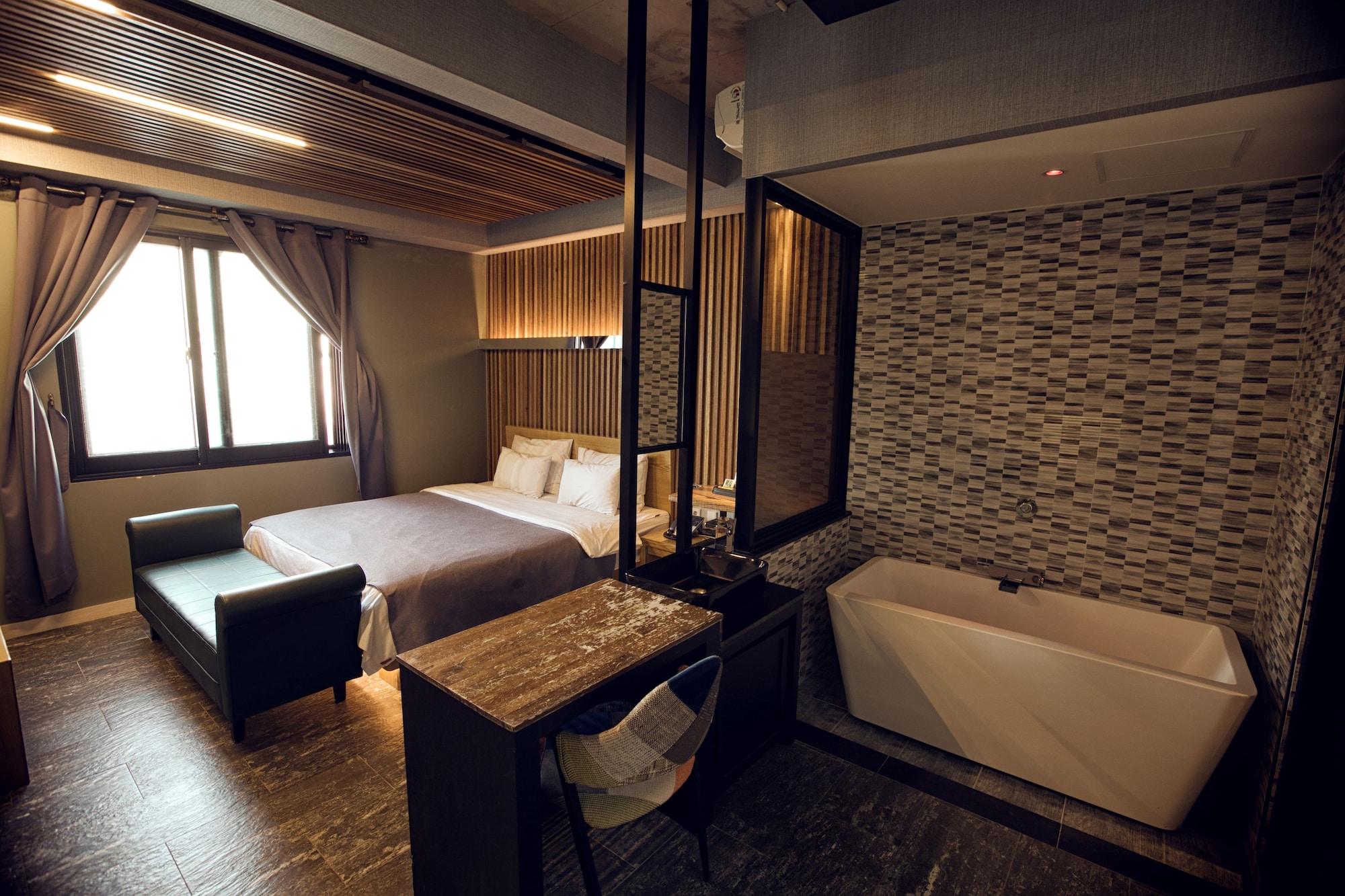 109 Hotel