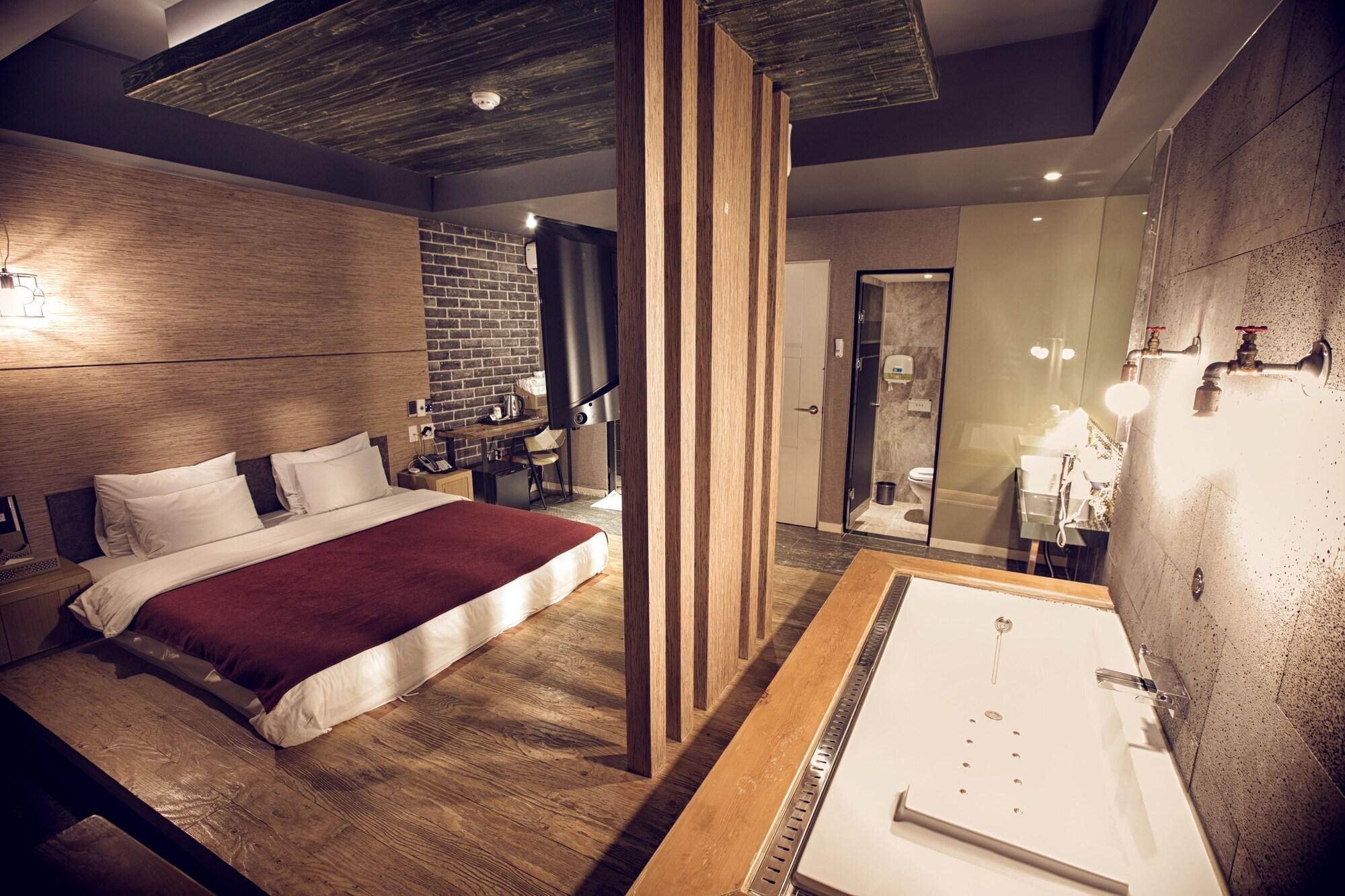 109 Hotel