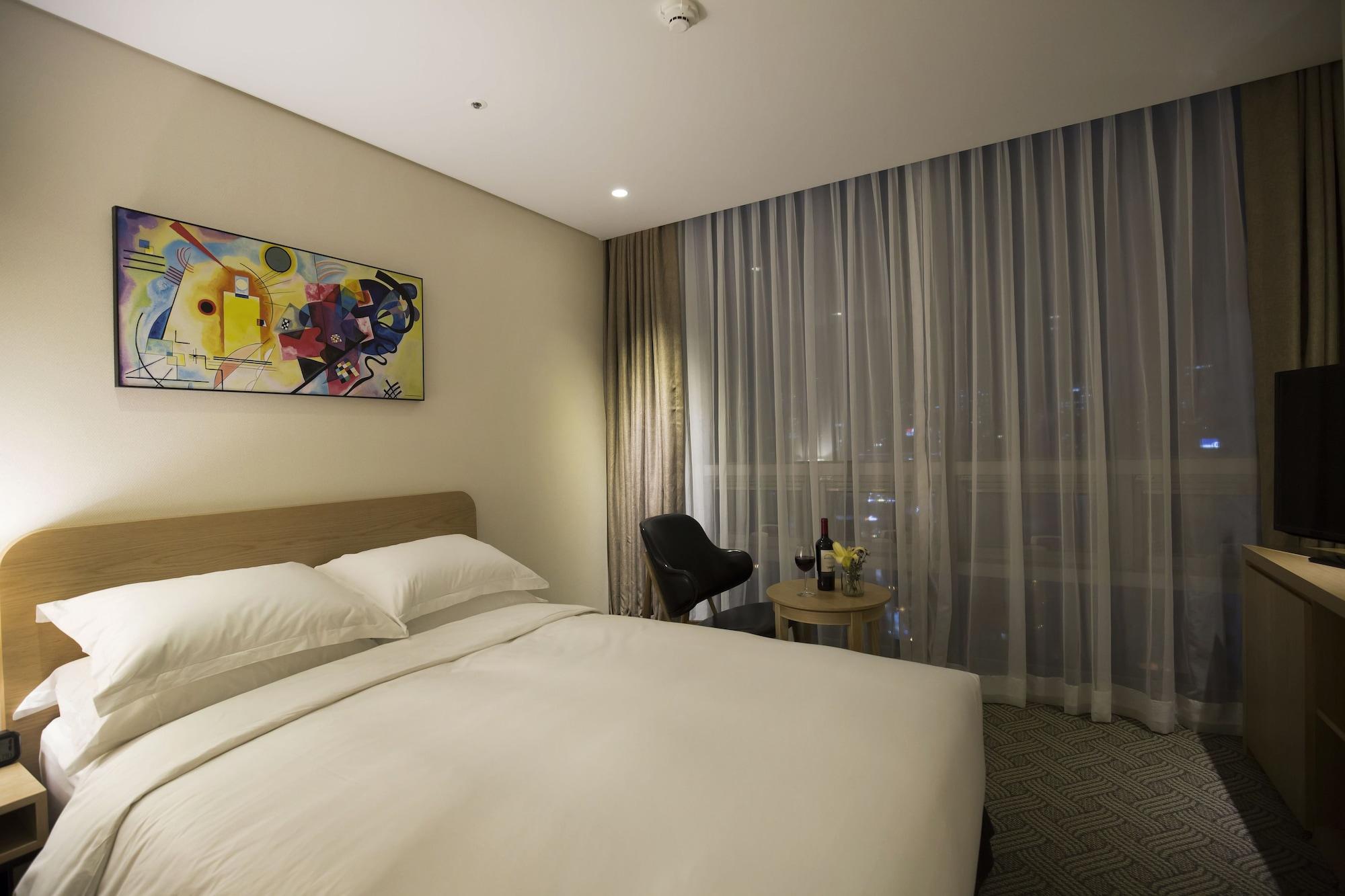 Western Haeundae 4*