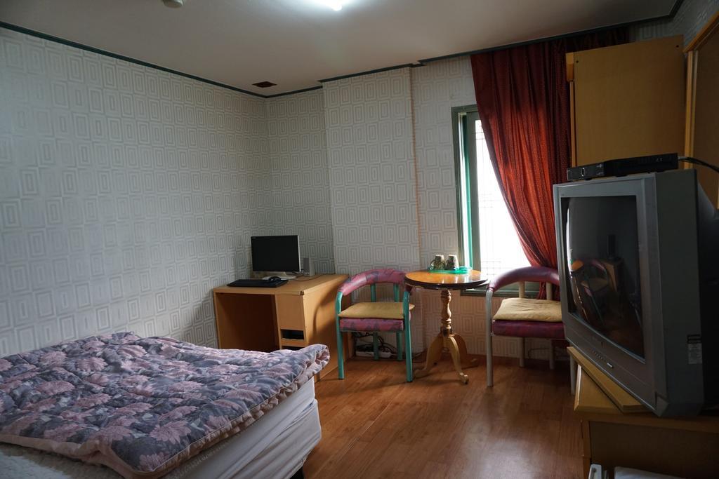 Grand Motel Busan
