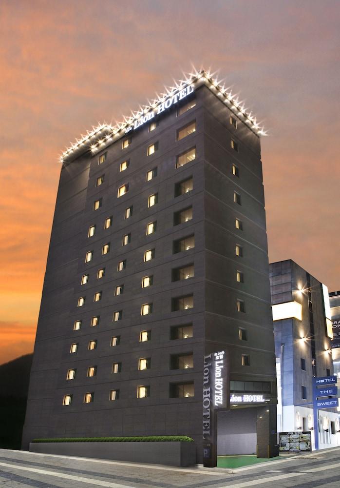 Hotel Lion 3*