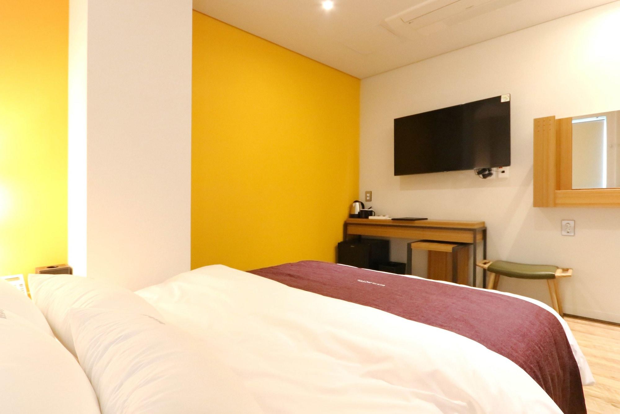 Hotel In 3*