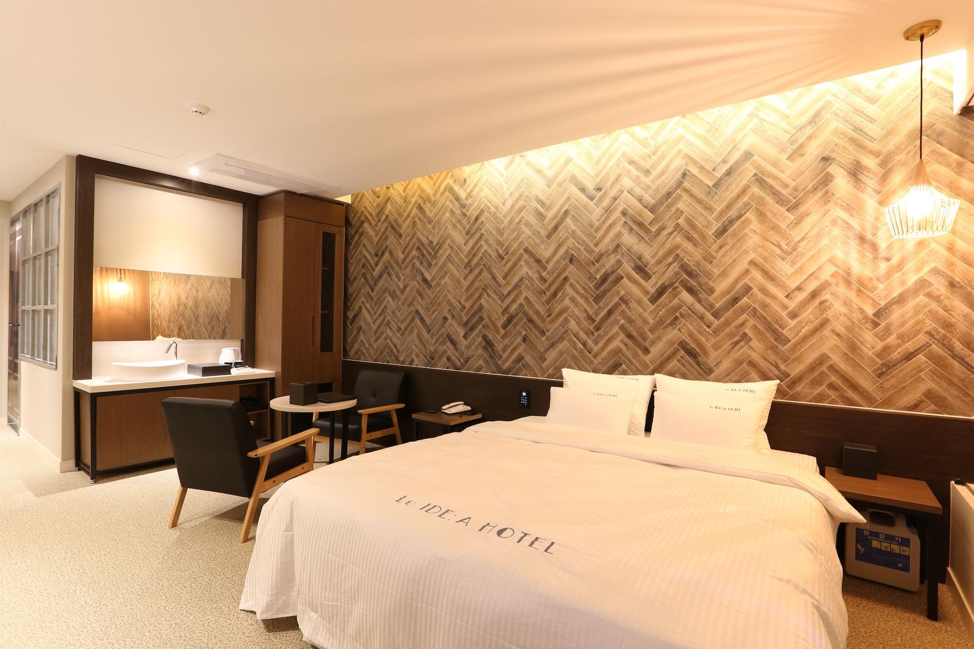 Hotel Le Idea Station 2*