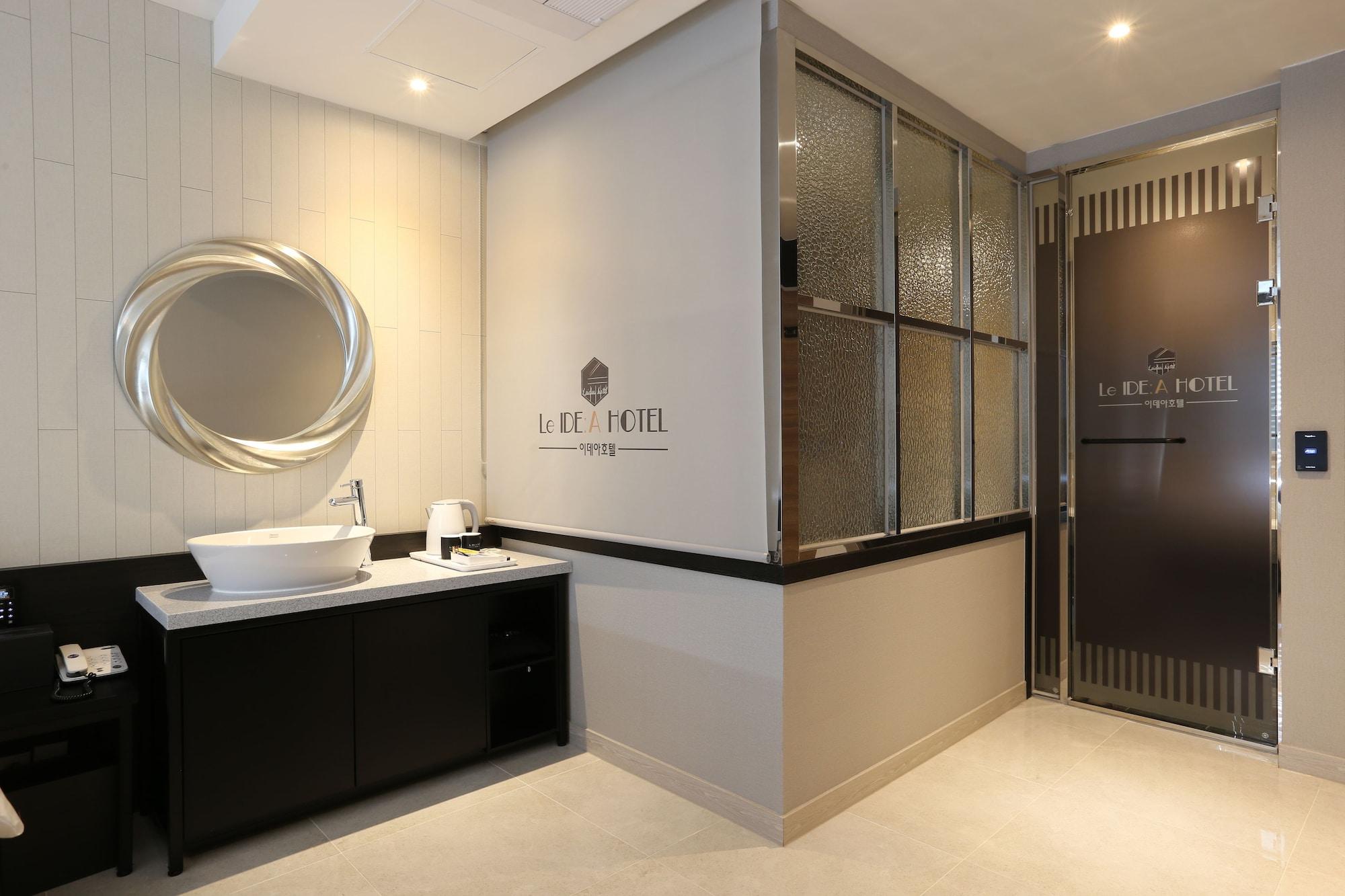 Hotel Le Idea Station