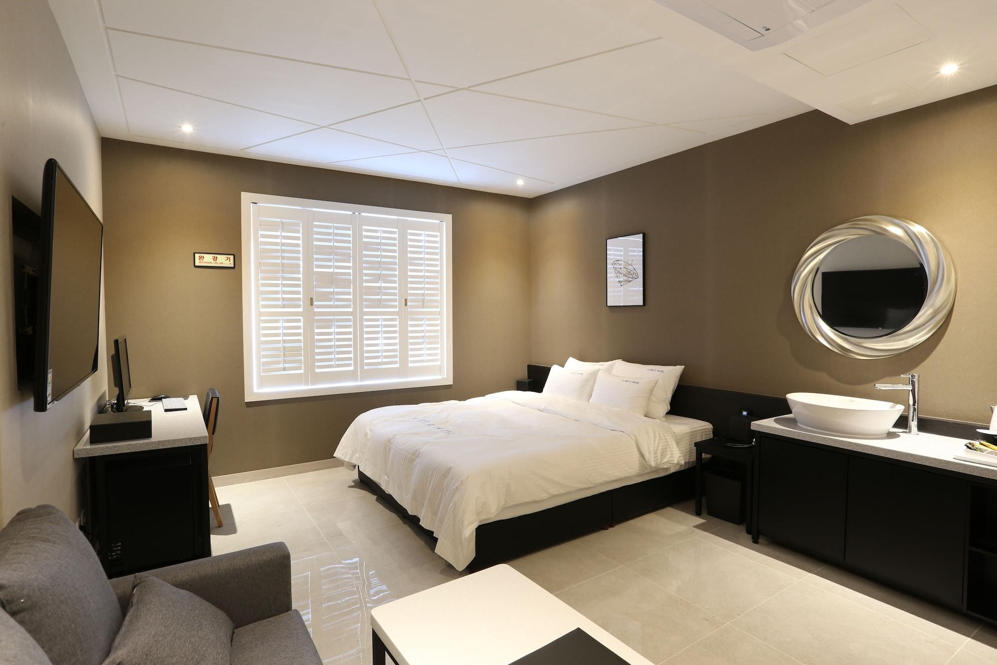 Le Idea Station Hotel