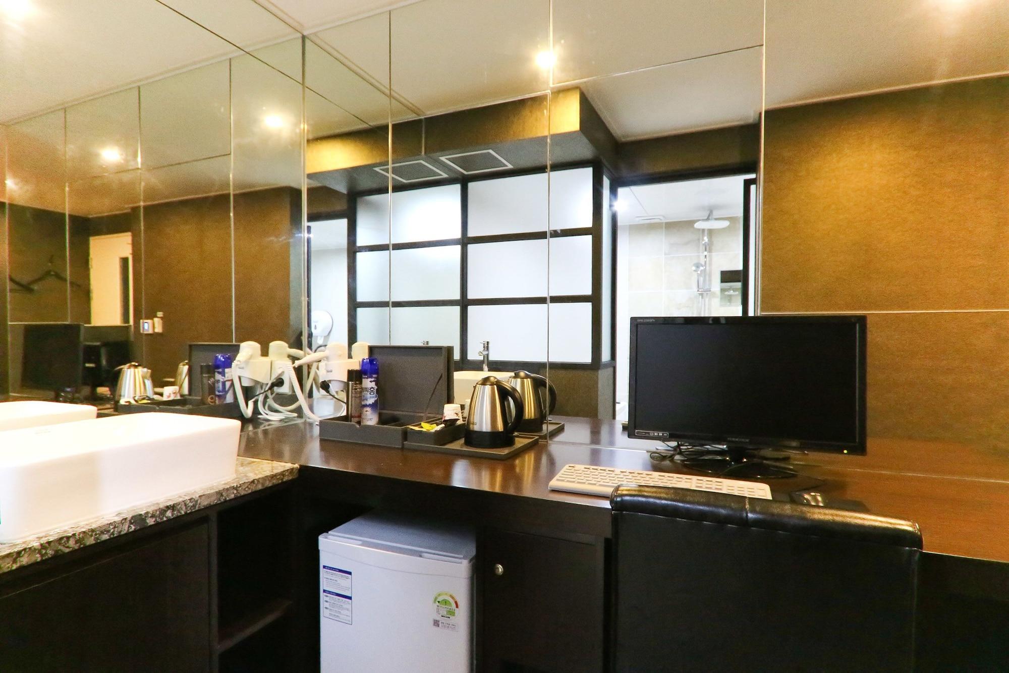 Hotel Louis Busan