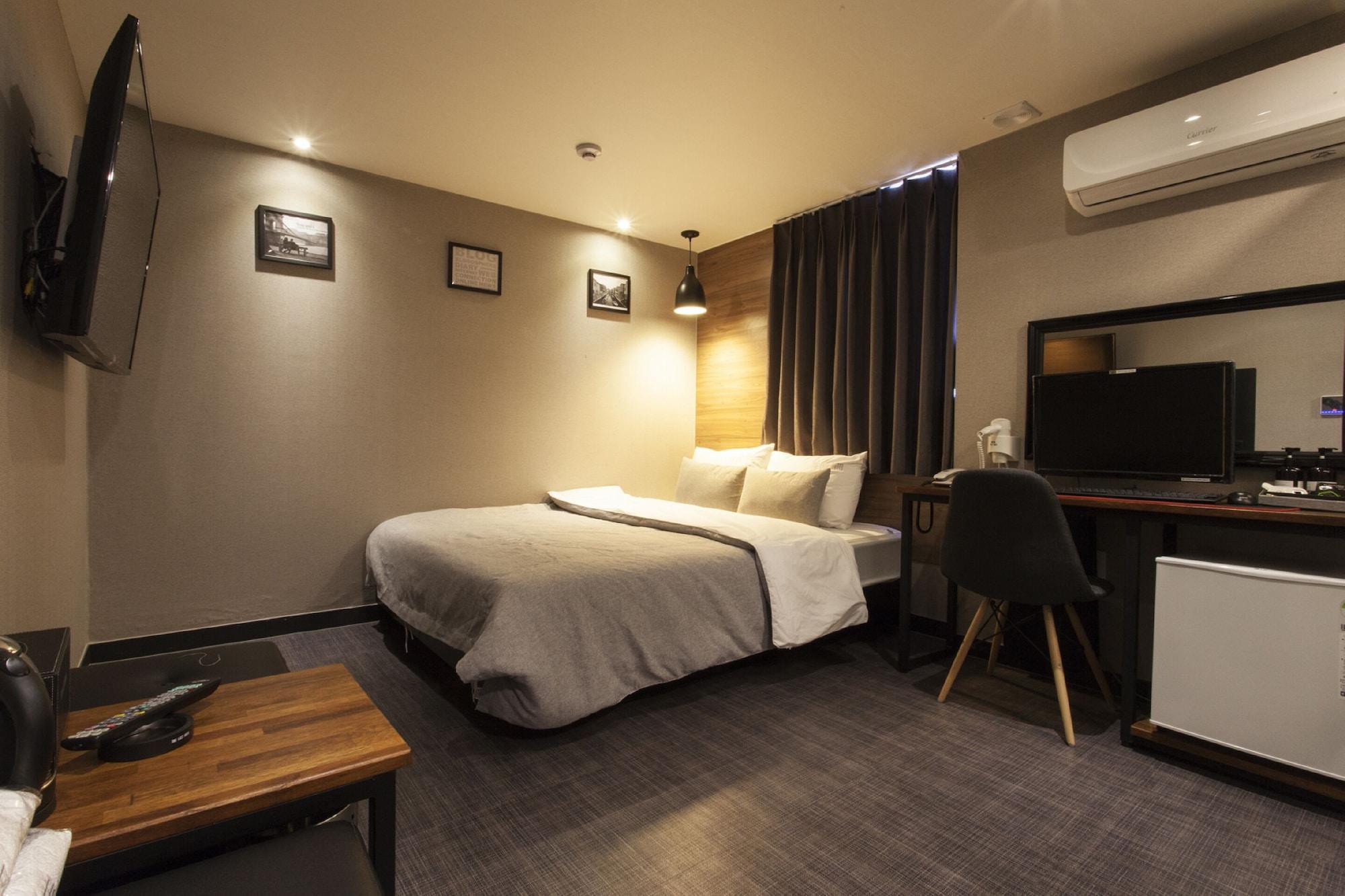 The Last Nampo Hotel 2*