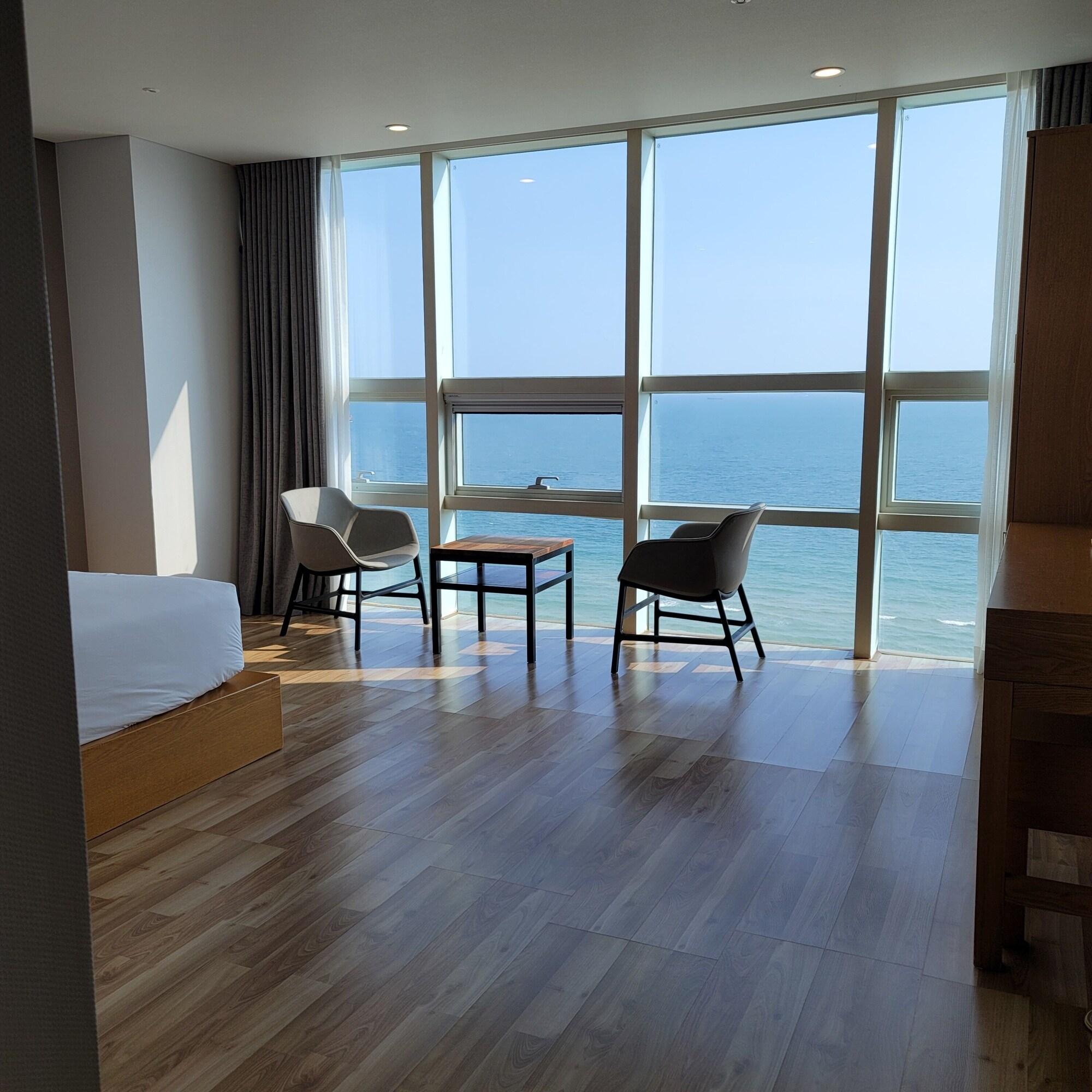 Ms 3* Busan