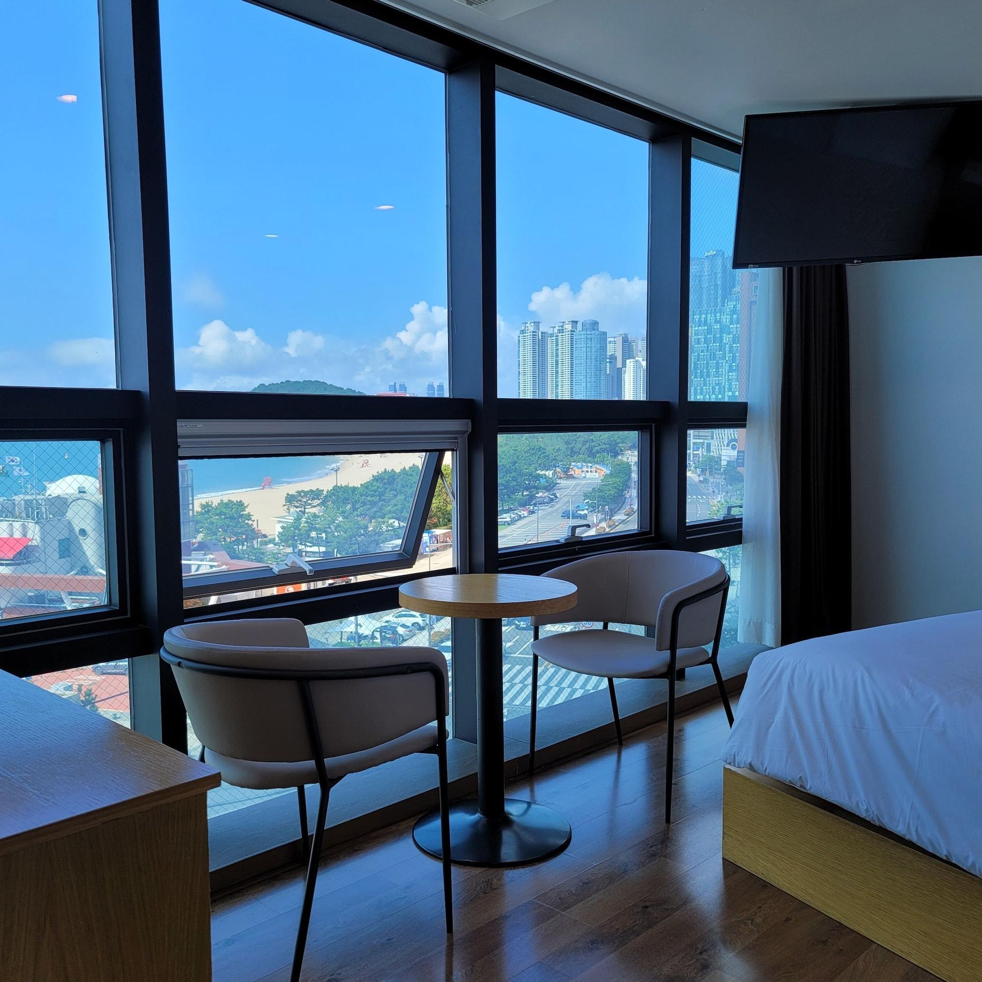 Ms 3* Busan