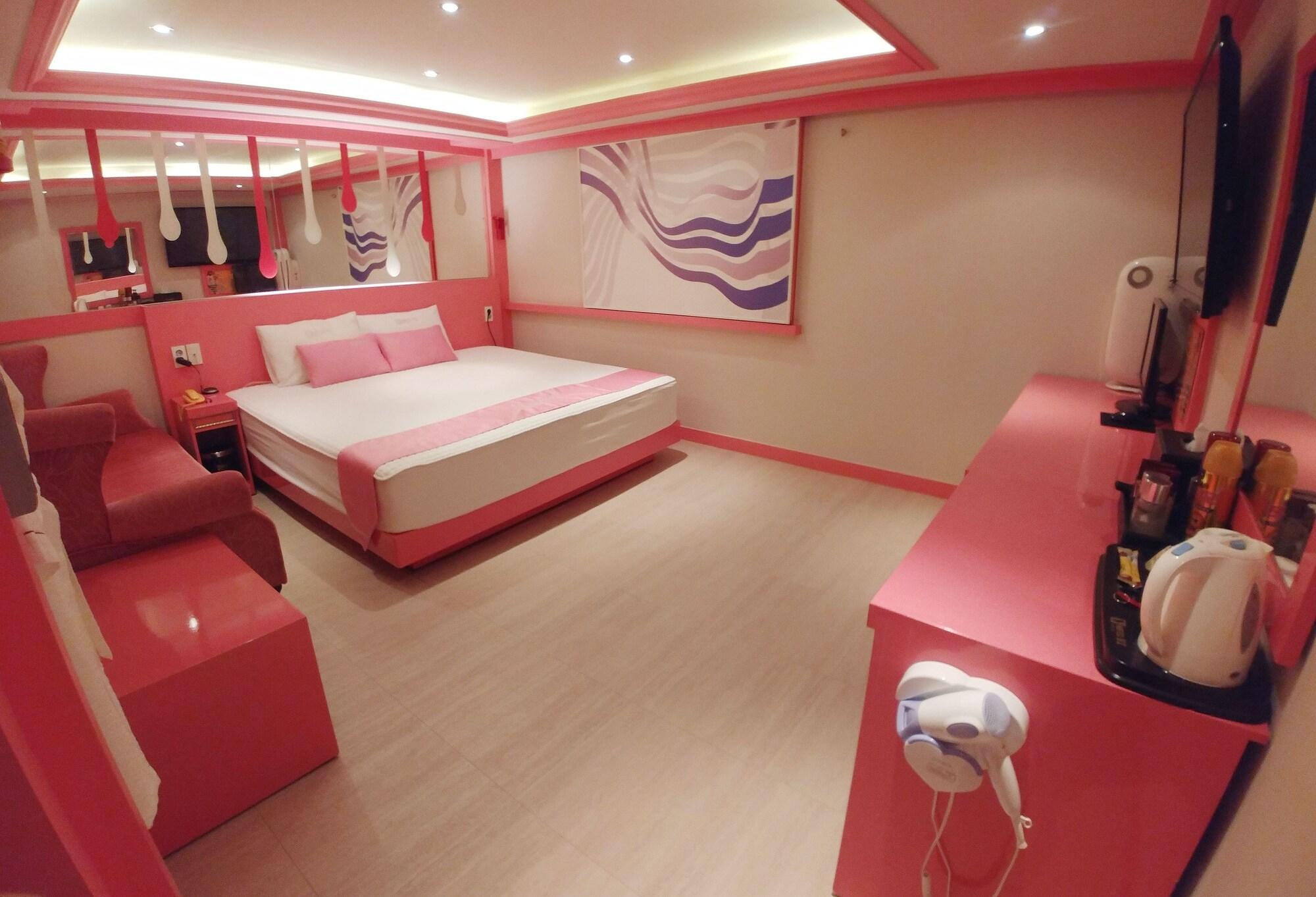 Andrest Motel