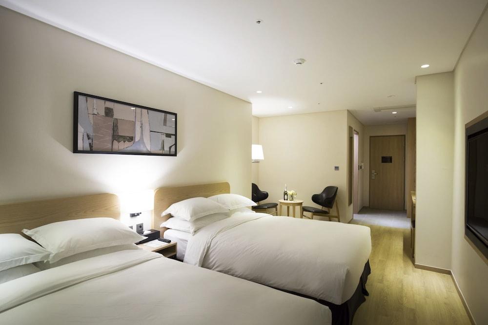 Hotel Western Haeundae 4*