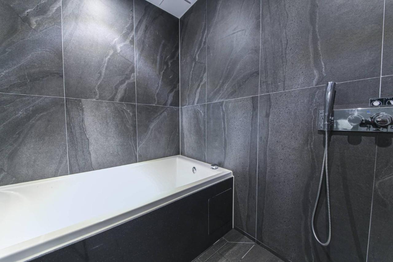 Zam 101 Hotel 2*