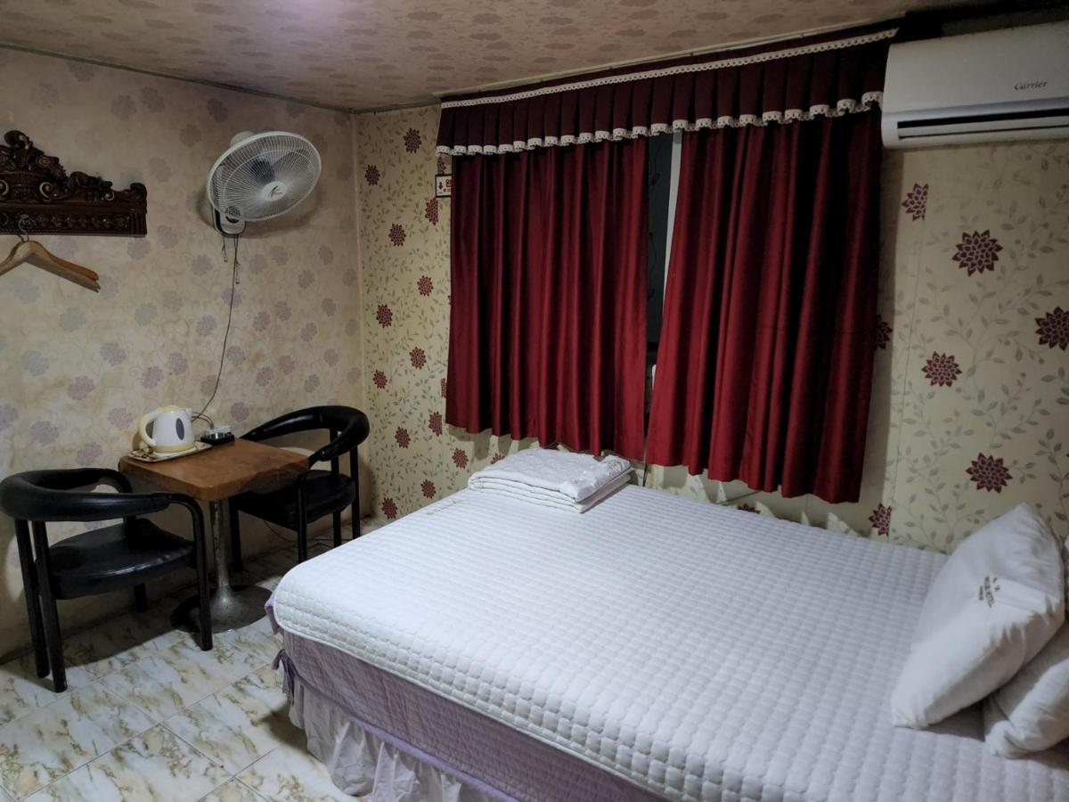 motel Monaco 2*