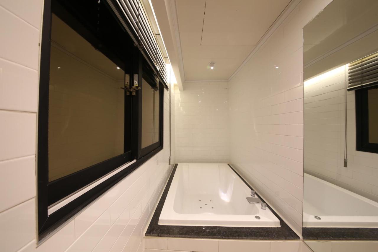 Hotel Frenchcode *