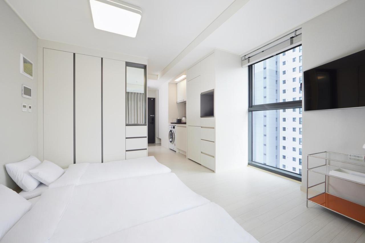 Shiftdoor Hari Busan