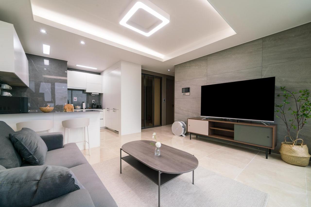 Apartment Le Collective Station Busan
