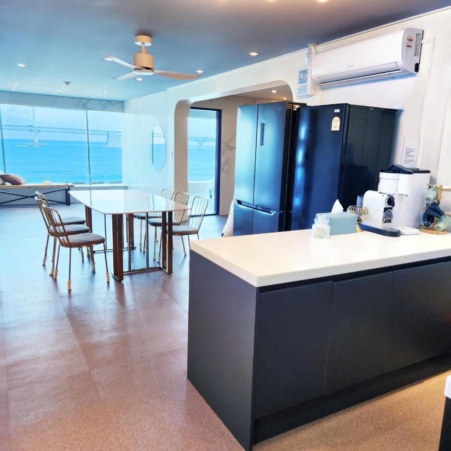 Apartment J Pent House Busan