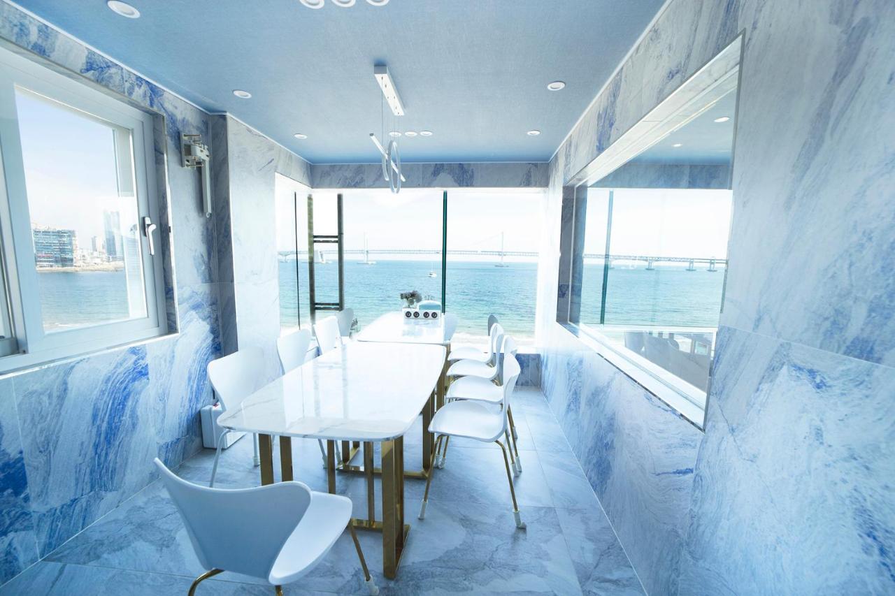 J Pent House *