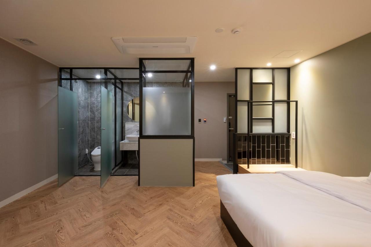 Hotel No. 25 Signature Daecheong 3*