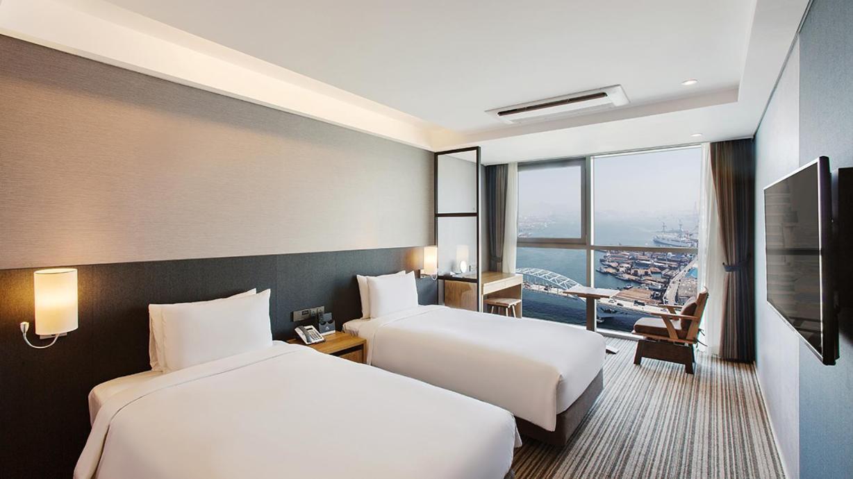 Island Hotel