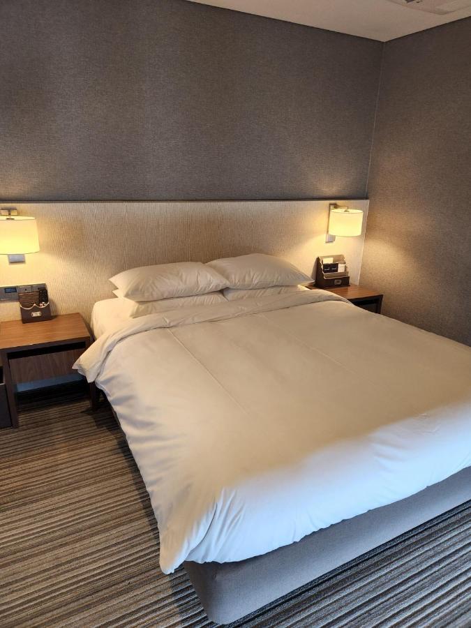 Hotel Island *
