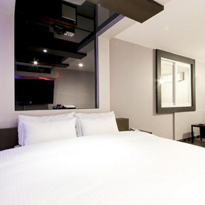 V Motel Busan