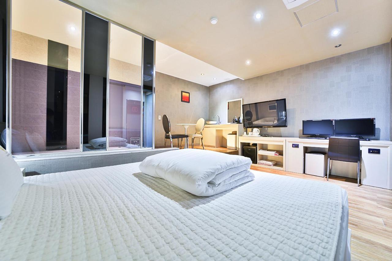 B&B Hotel Hotel Busan