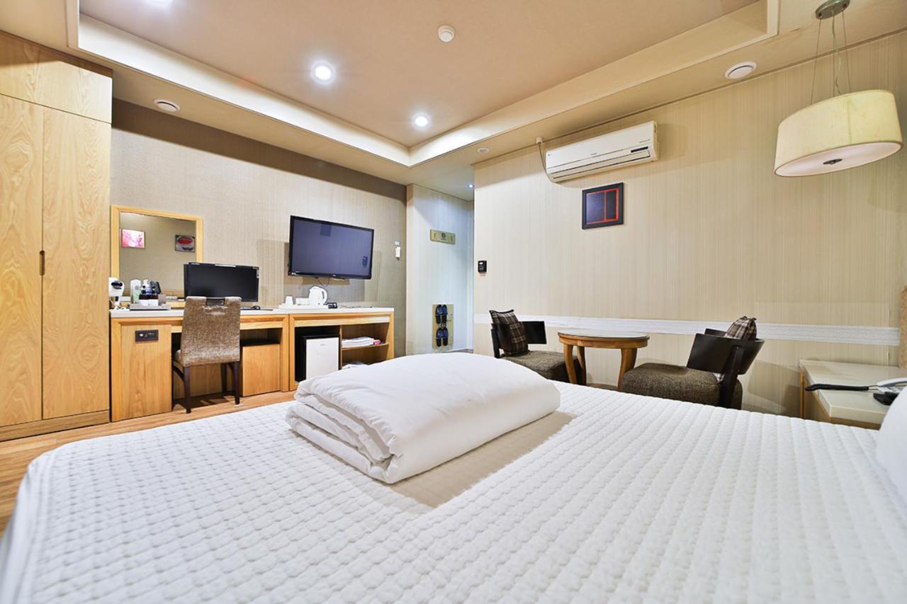 B&B Hotel Hotel Busan