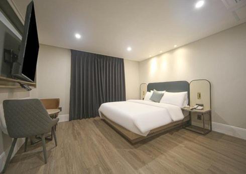 H Avenue Hwamyeong Motel