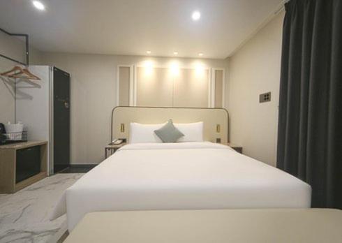 H Avenue Hwamyeong Motel *