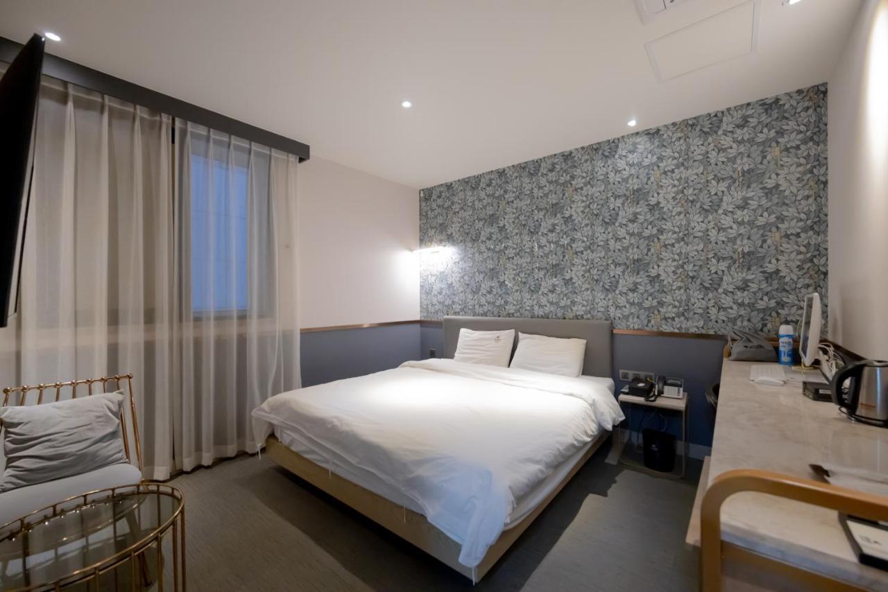 Hound Seomyeon-beomcheon 3* Busan