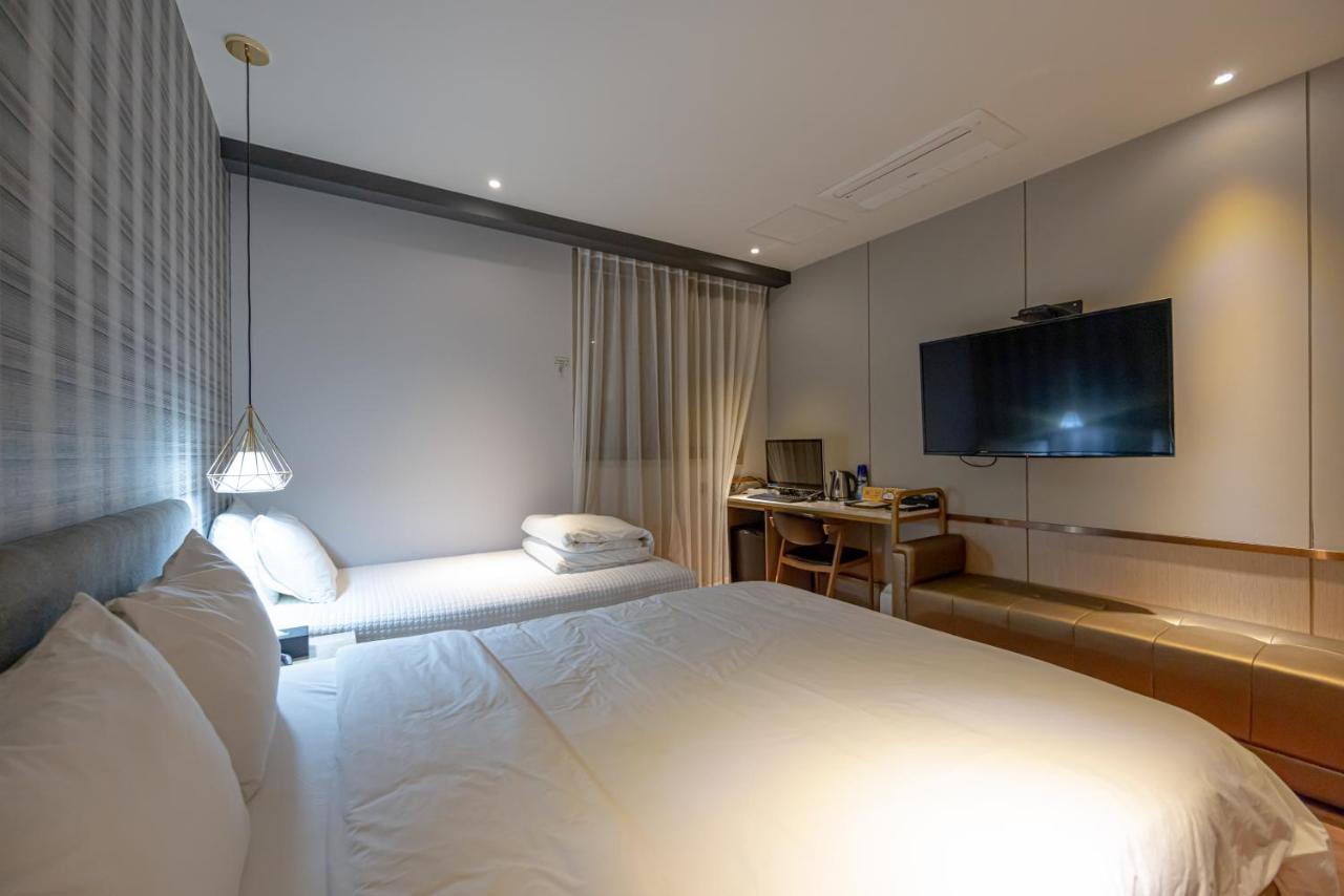 Hound Seomyeon-beomcheon 3* Busan