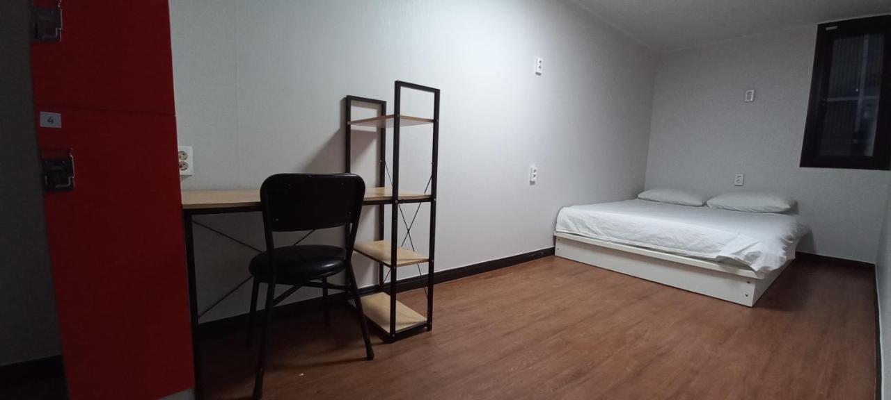 Kimchee Busan Downtown Guesthouse Hostel