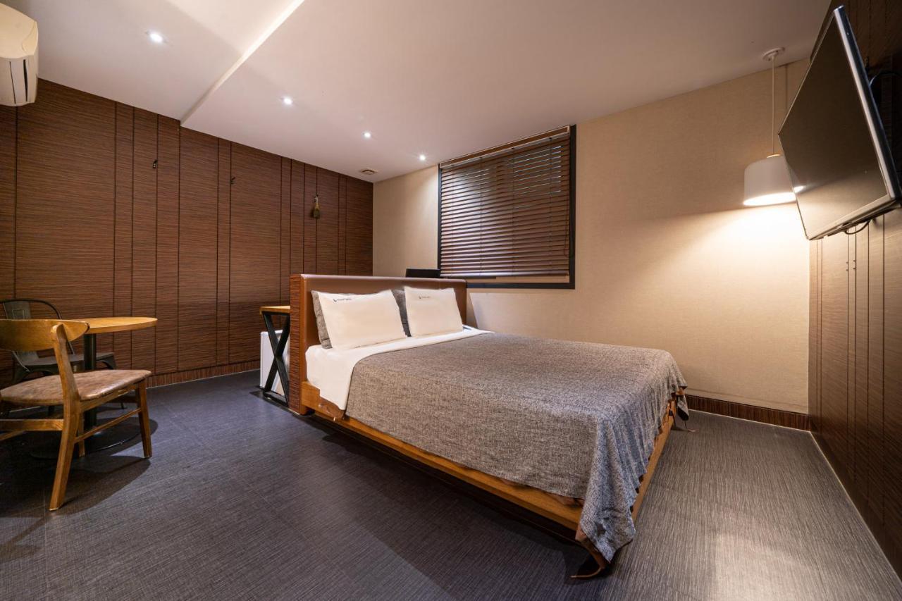 Ignis Oncheonjang Hotel 2*