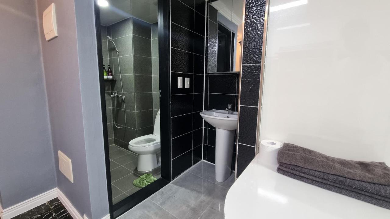 Dusil Subway Station One-bedroom * Busan
