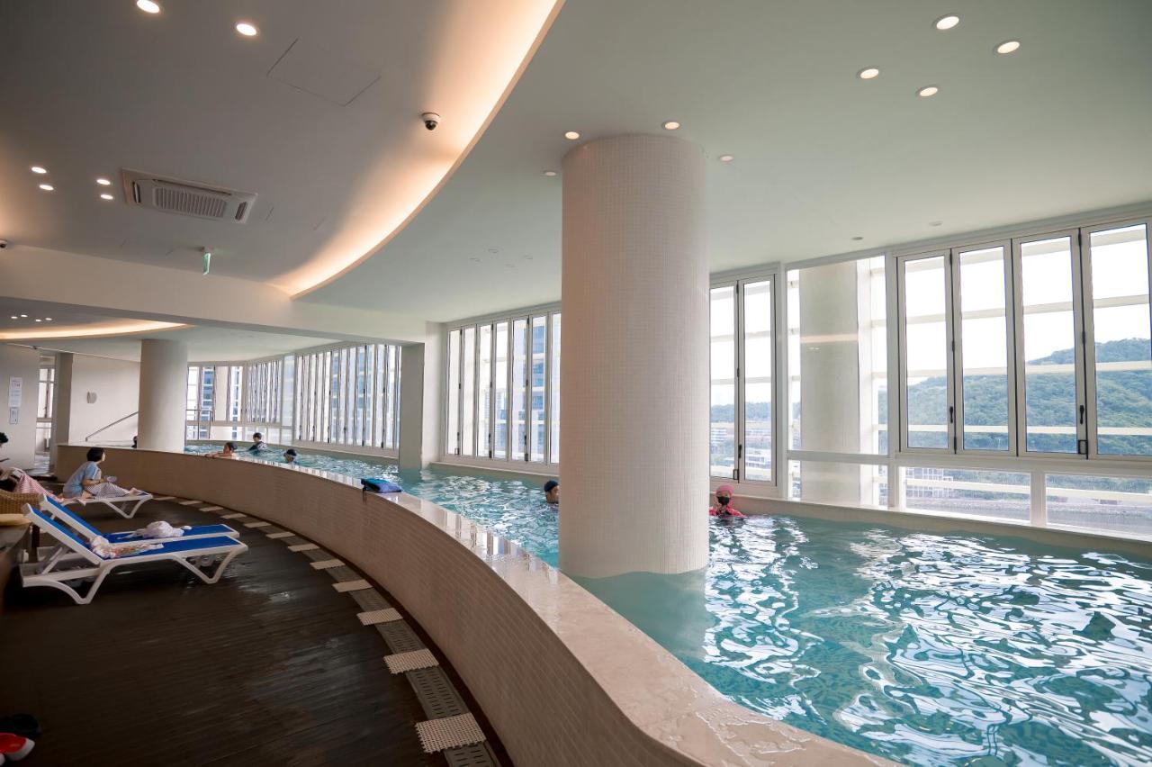 Centum Suitehotel Khách sạn 3*