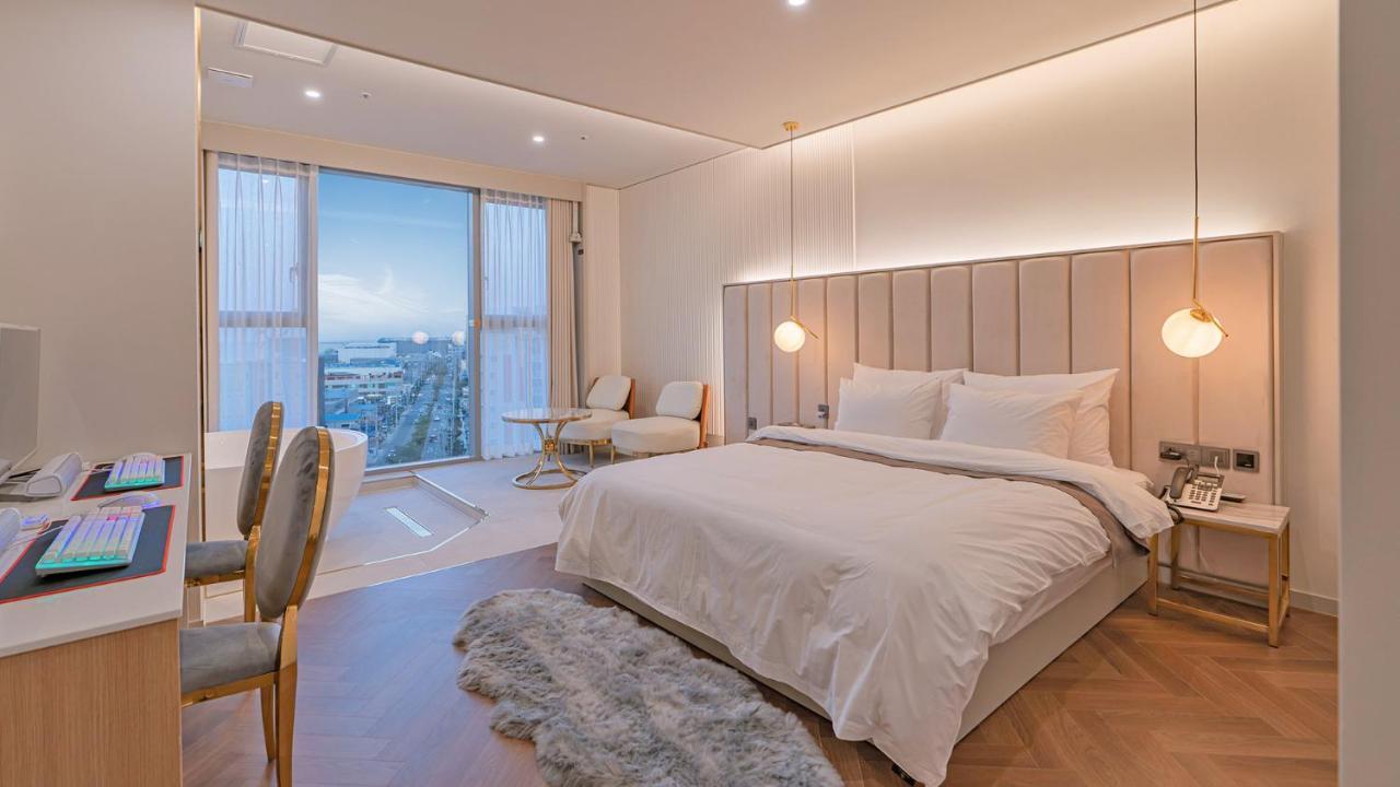 Hotel Yeongdo Grandbern 2*