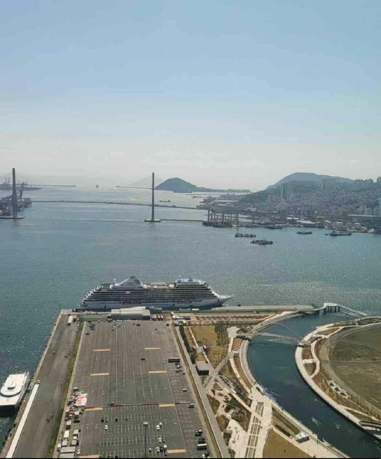 G7 Station Apartment Busan