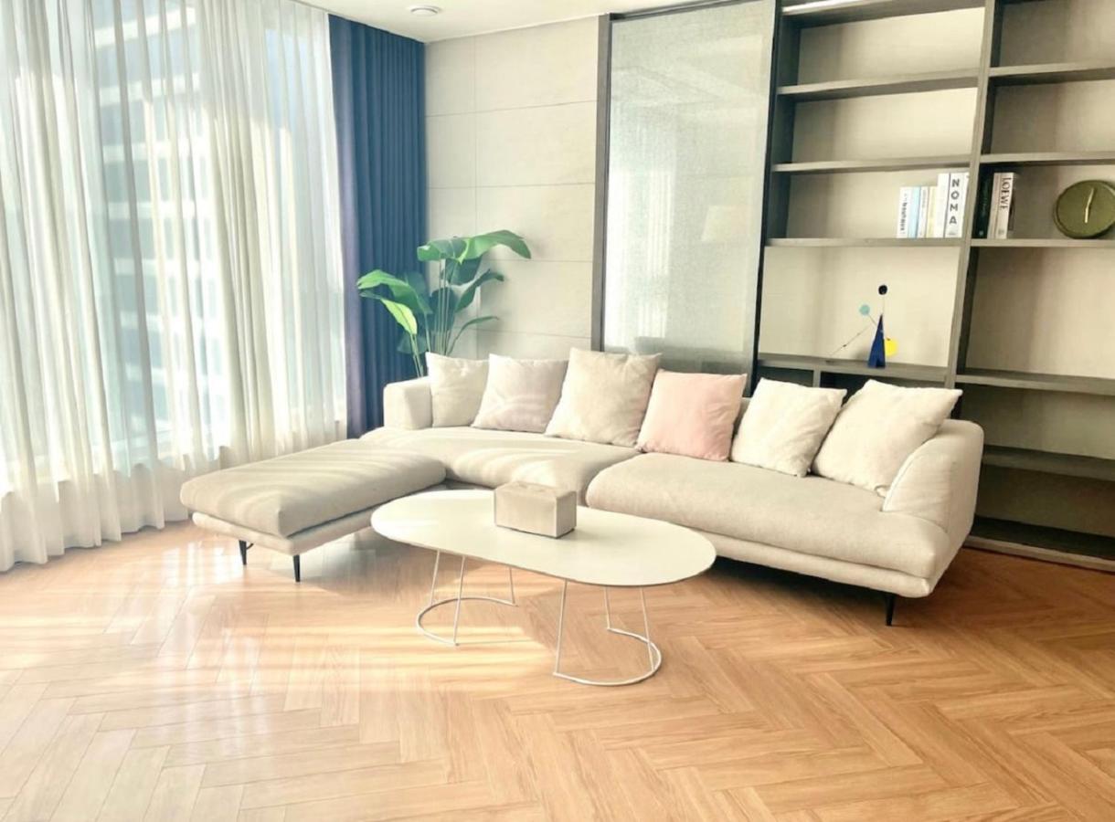 G7 Station Apartment *