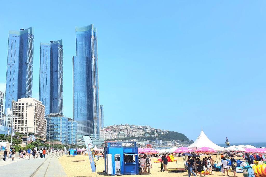 Haeundai Beach 1 Cho * Busan