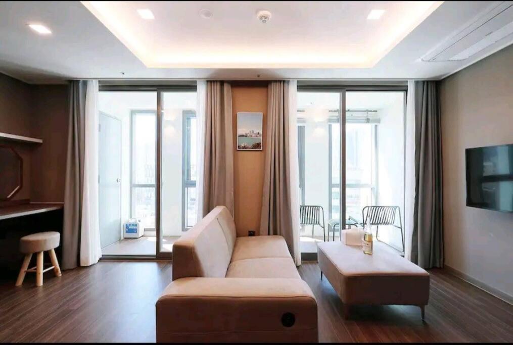 Gunamro Hotplace 3min Haeundae Beach Apartment