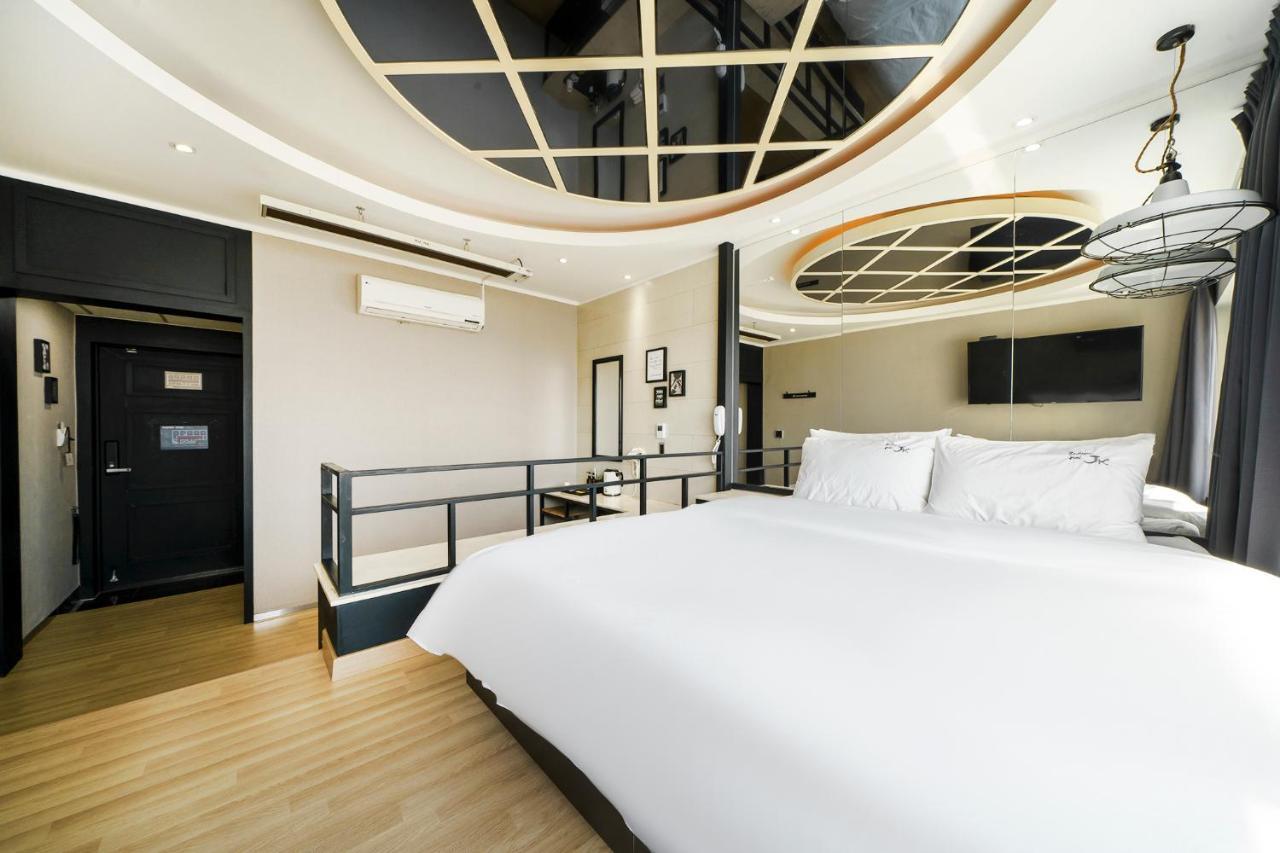 Hotel Jk 2*