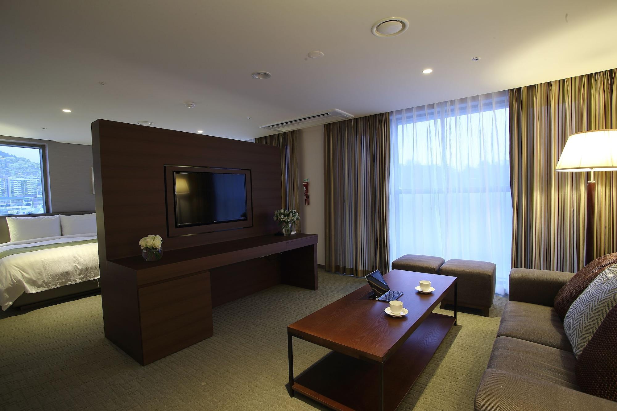 Aventree Khách sạn