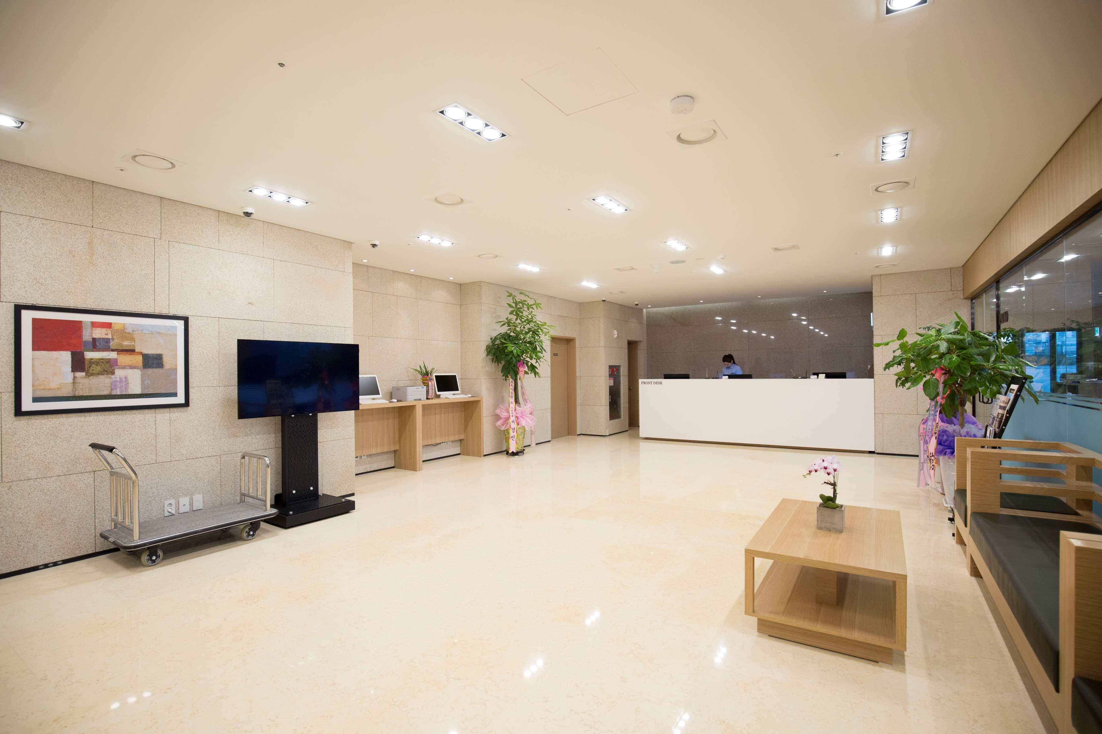 Hotel Western Haeundae 4*