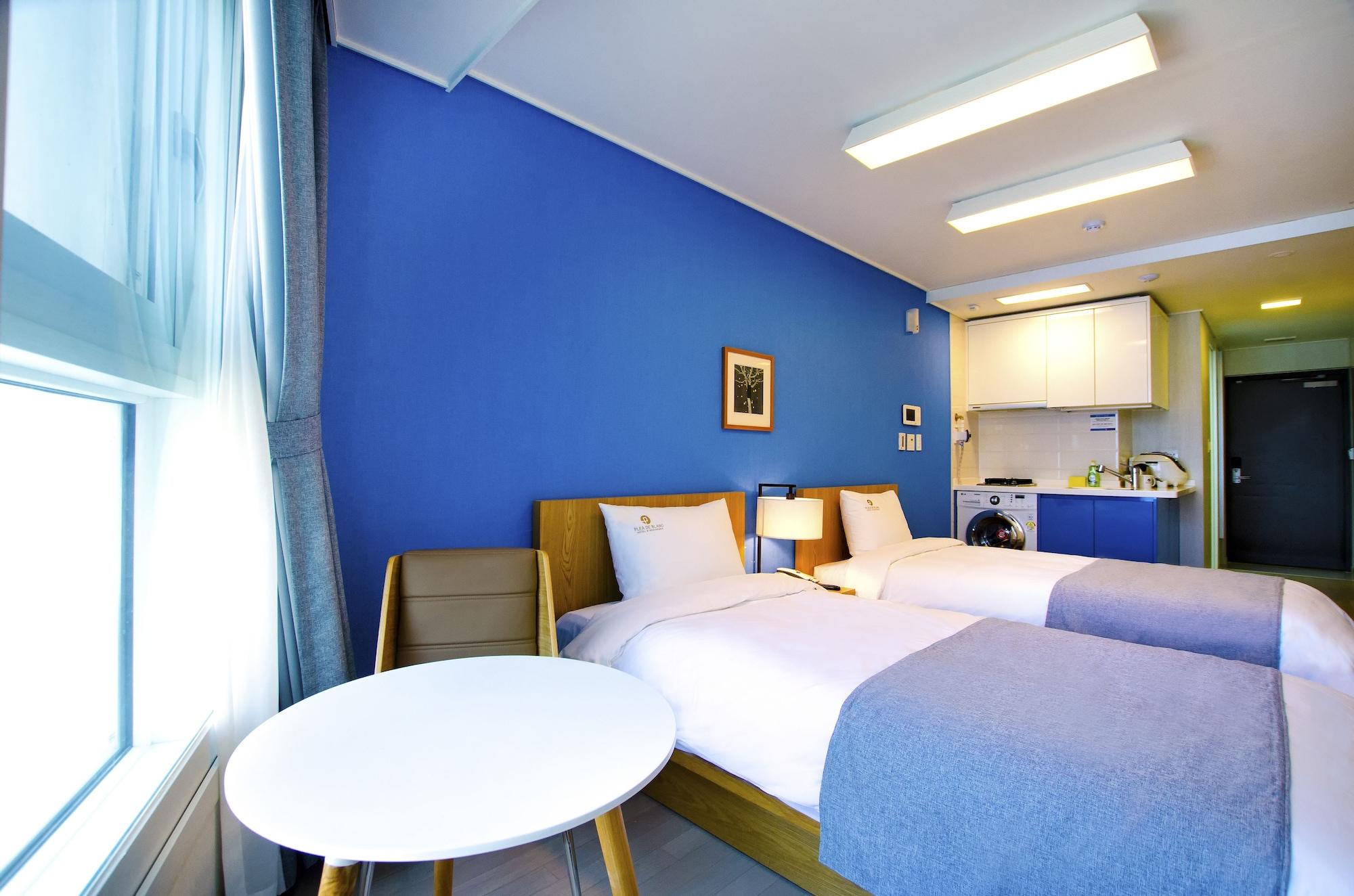 Plea De Blanc & 4* Busan