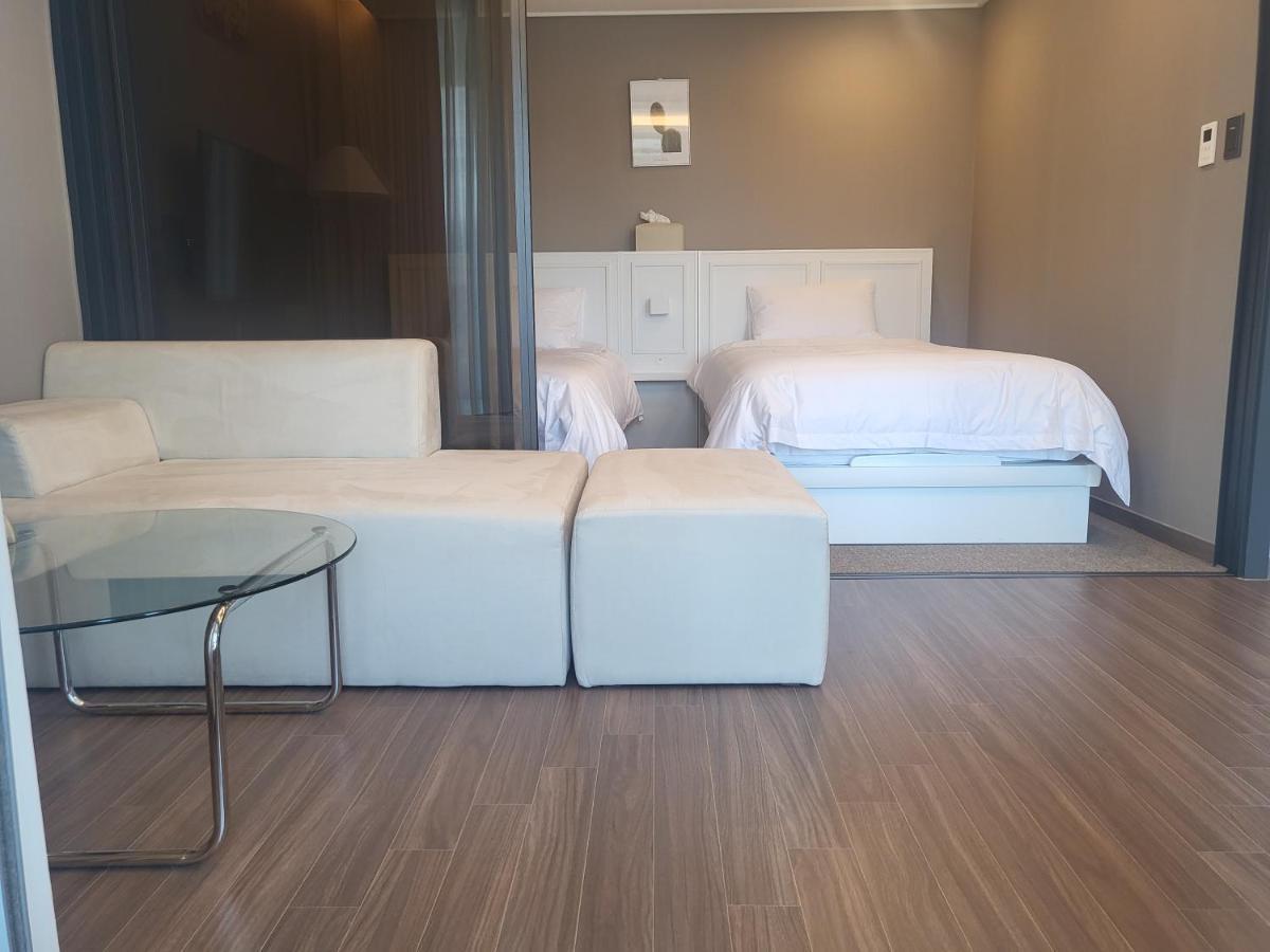 Family & Arbol Apartment Busan