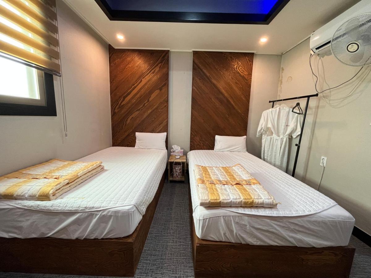 Hotel Maldives & Busan