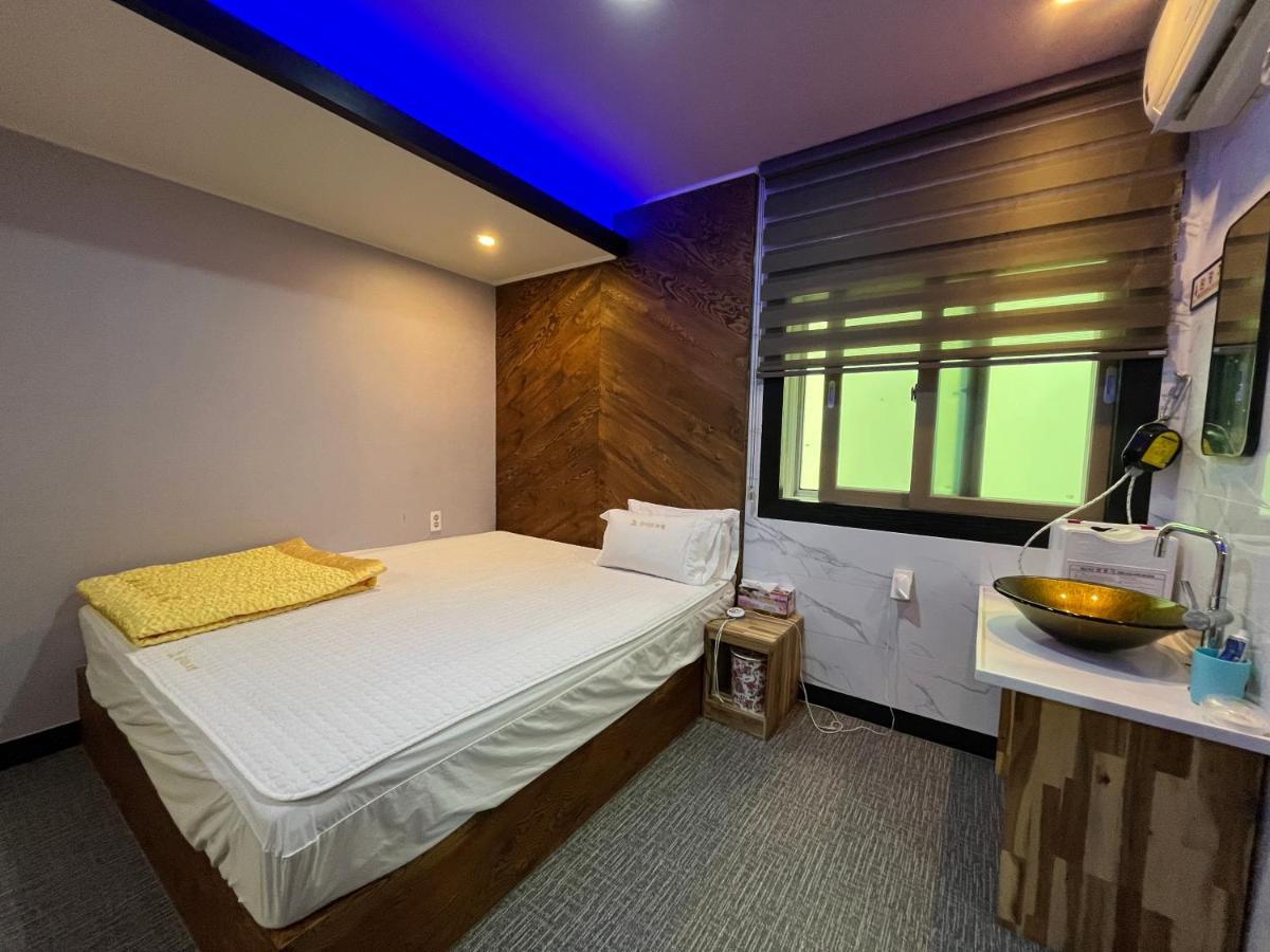 Hotel Maldives & Busan