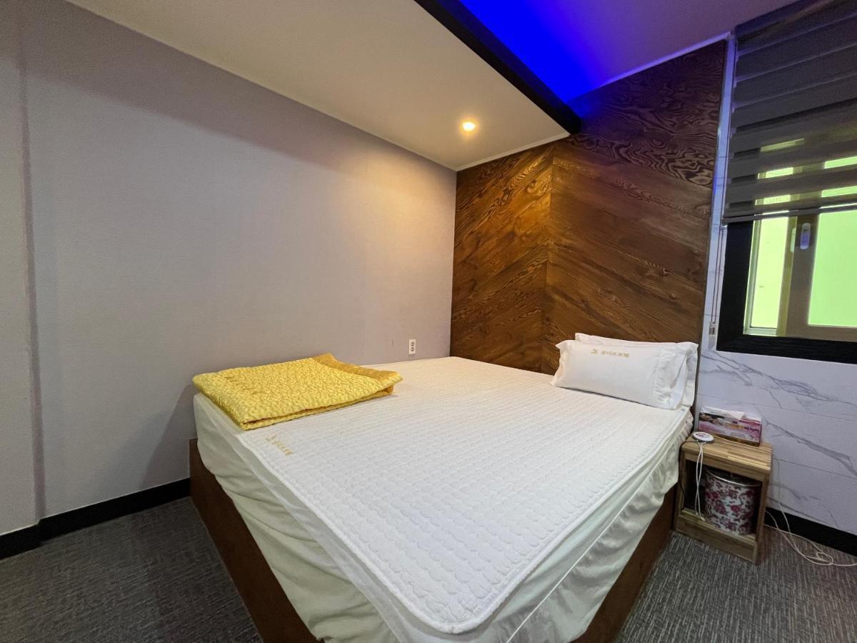 Hotel Maldives & Busan